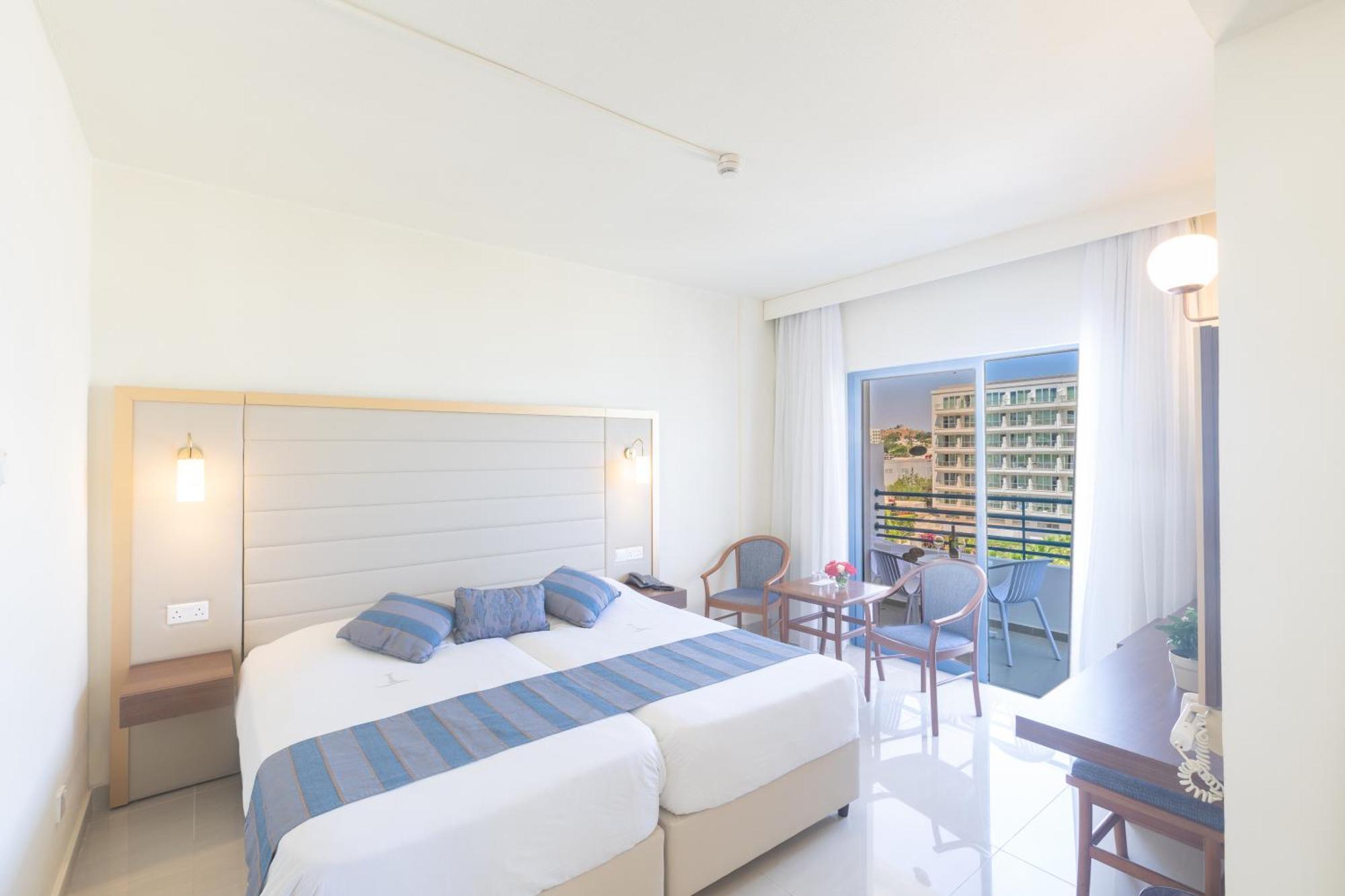 Iliada Beach Hotel Protaras Exterior foto